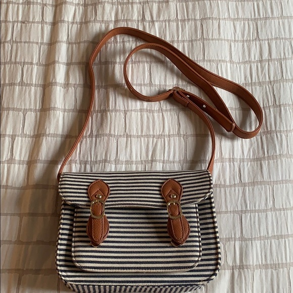 Charlotte Russe Handbags - Charlotte Russe Cross Body Bag